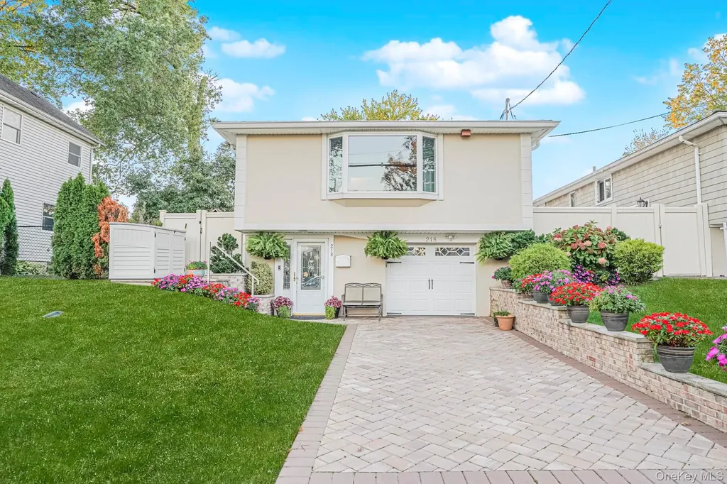 218 Albee Avenue Staten Island NY 10312