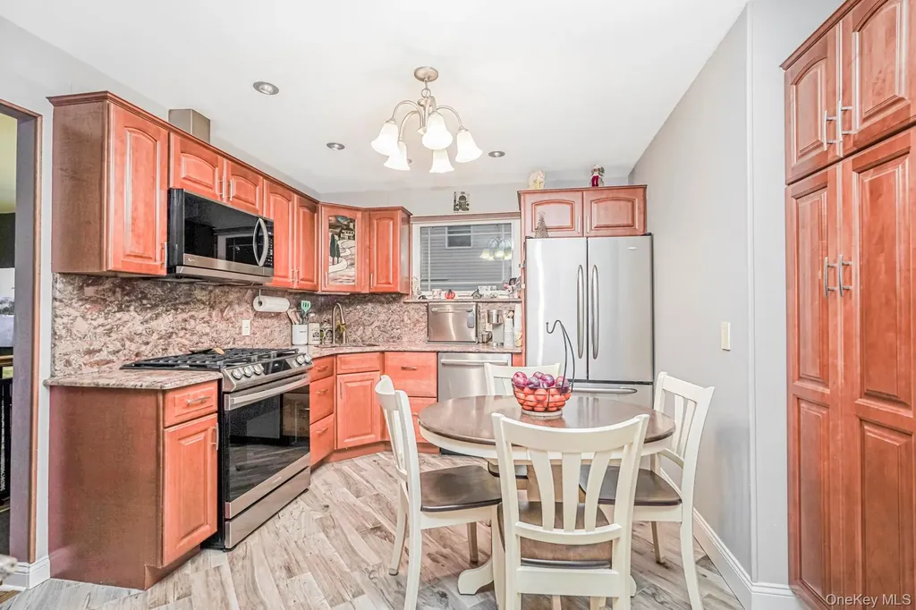 218 Albee Avenue Staten Island NY 10312