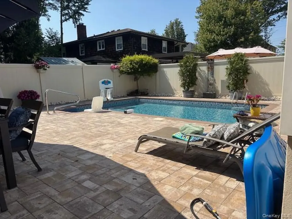 218 Albee Avenue Staten Island NY 10312