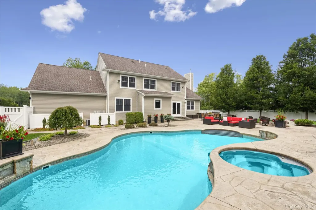 80 Majestic Ridge Carmel NY 10512