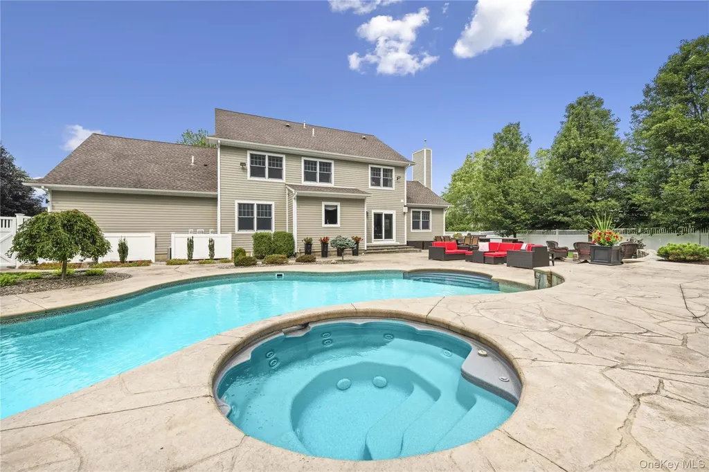 80 Majestic Ridge Carmel NY 10512