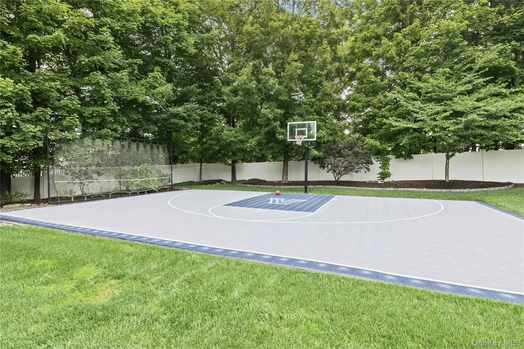 80 Majestic Ridge Carmel NY 10512