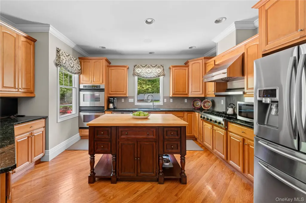80 Majestic Ridge Carmel NY 10512