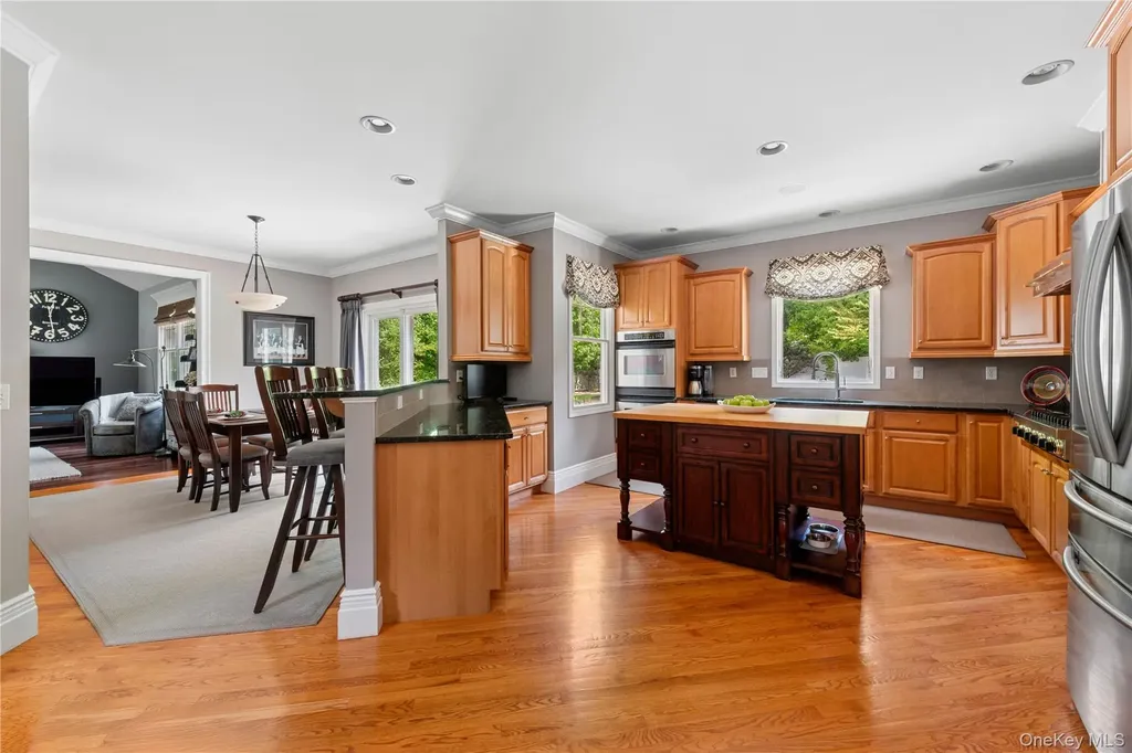 80 Majestic Ridge Carmel NY 10512