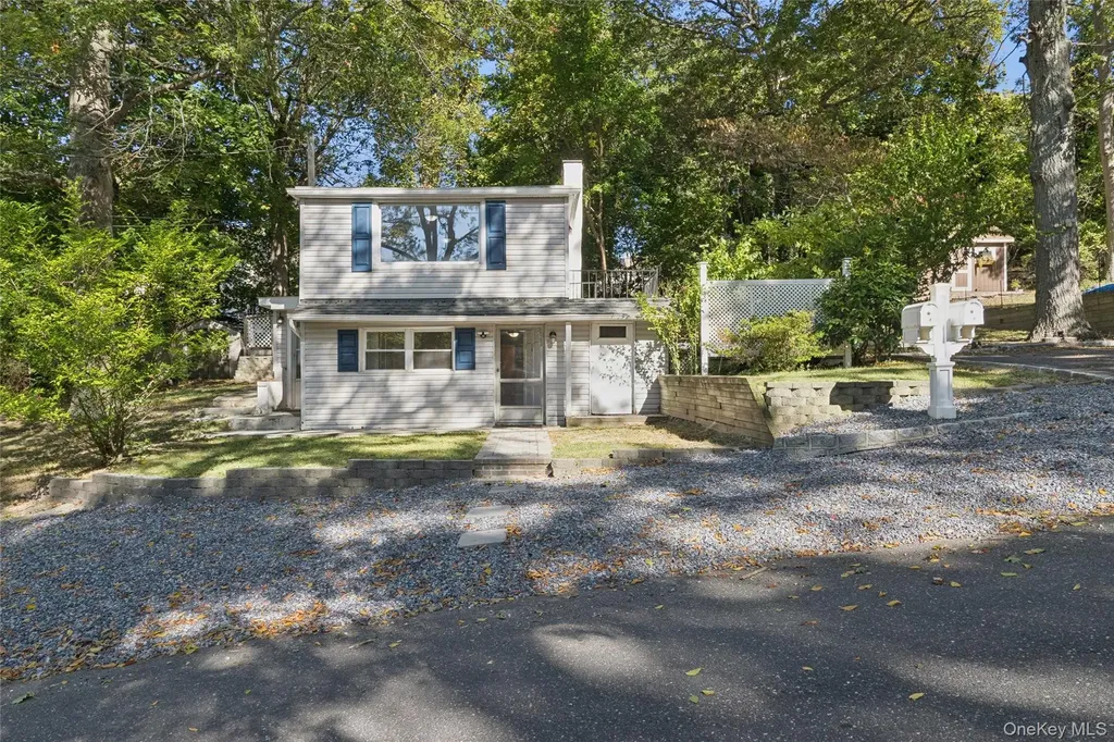 7 Yucca Road Rocky Point NY 11778