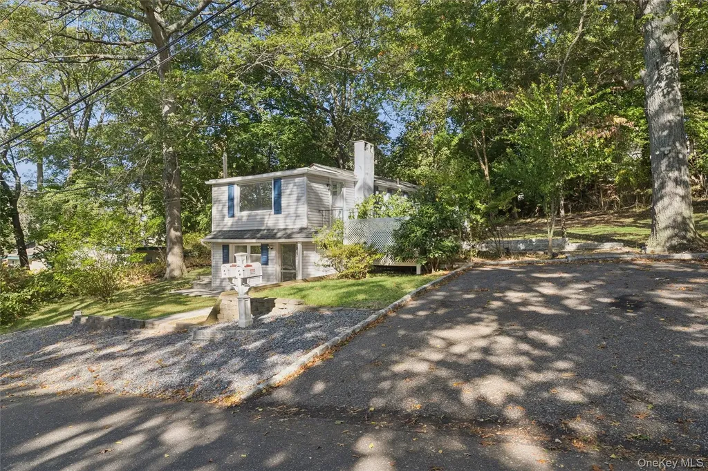 7 Yucca Road Rocky Point NY 11778