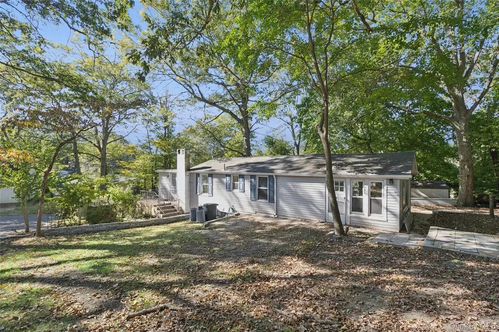 7 Yucca Road Rocky Point NY 11778