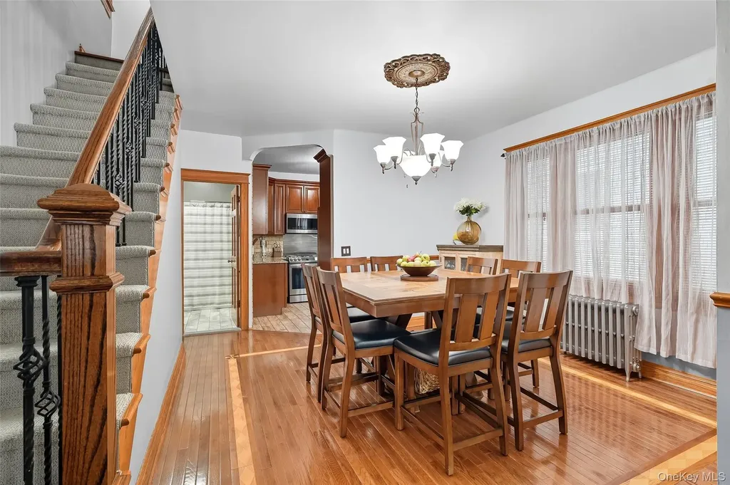 1444 Gillespie Avenue Bronx NY 10461