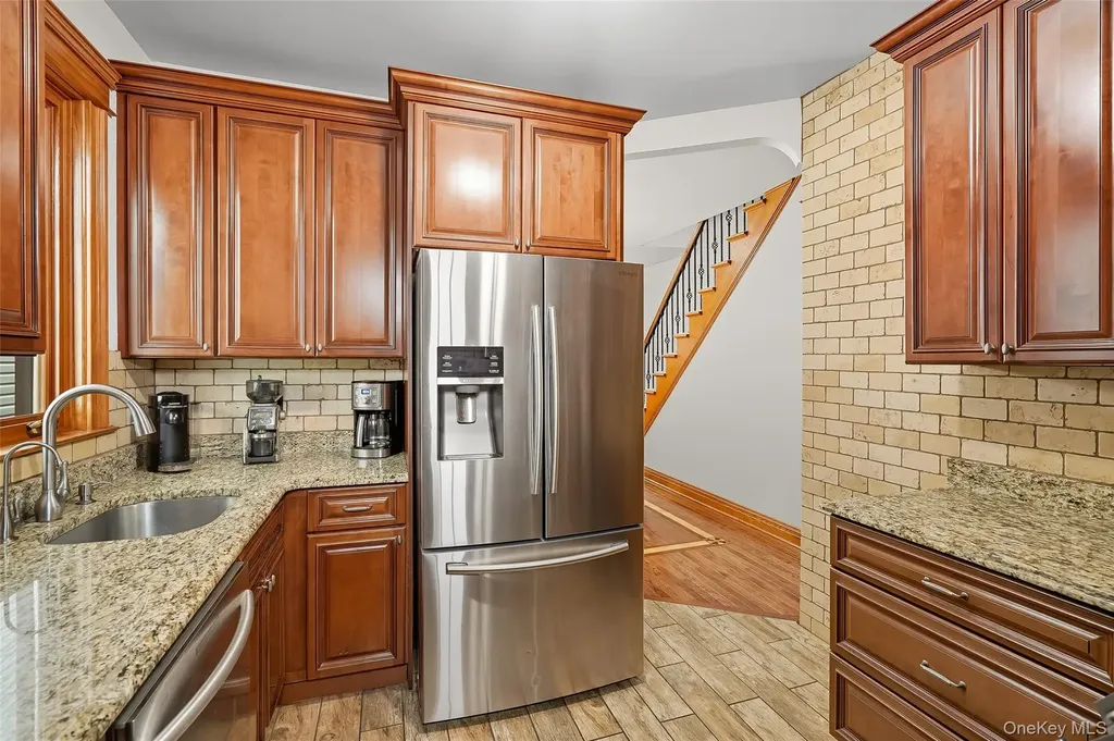 1444 Gillespie Avenue Bronx NY 10461