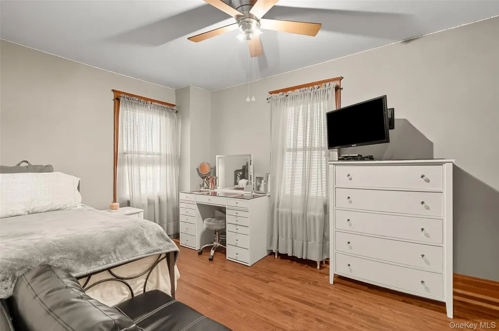 1444 Gillespie Avenue Bronx NY 10461