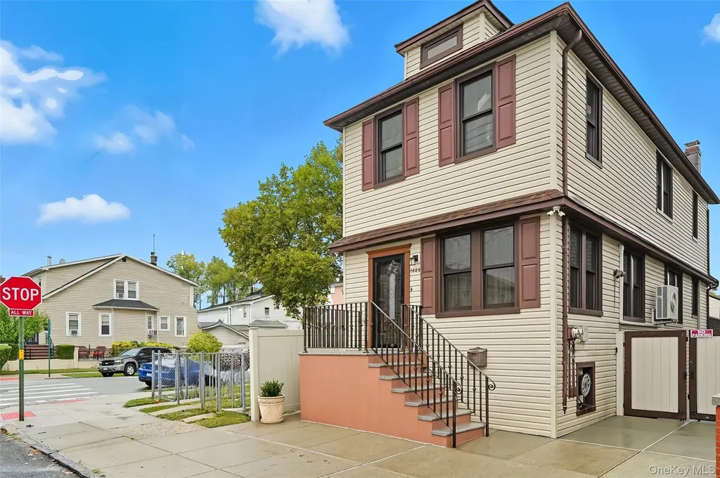 1444 Gillespie Avenue Bronx NY 10461