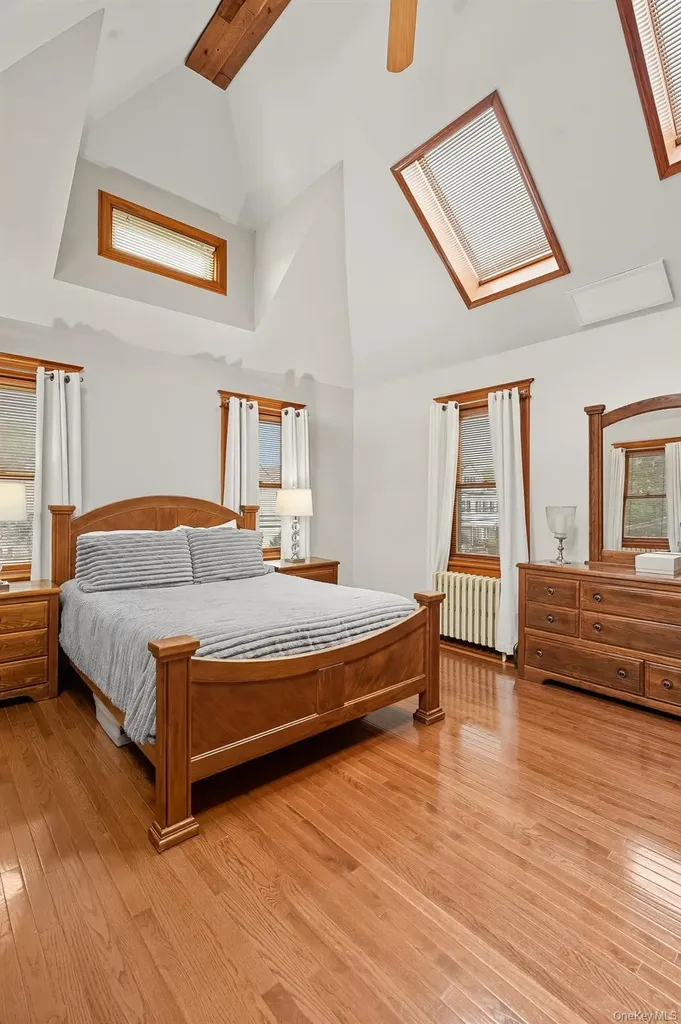 1444 Gillespie Avenue Bronx NY 10461