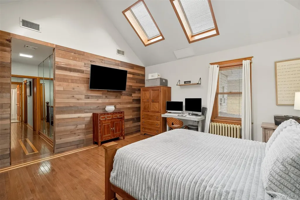 1444 Gillespie Avenue Bronx NY 10461