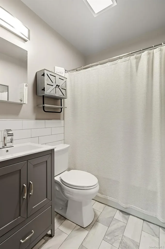 1444 Gillespie Avenue Bronx NY 10461