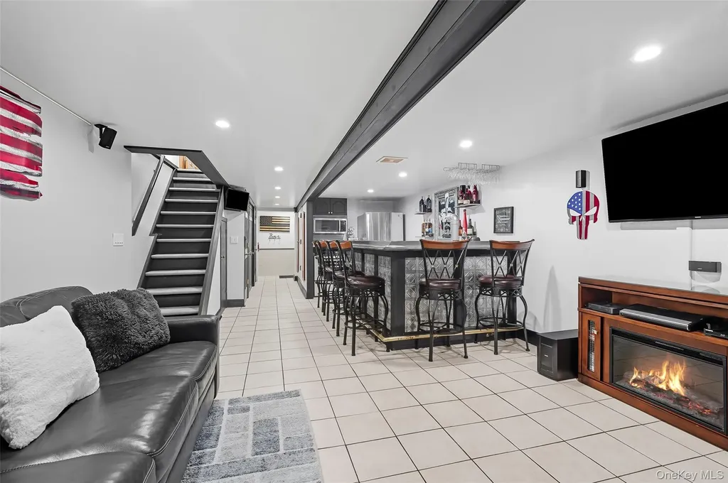 1444 Gillespie Avenue Bronx NY 10461