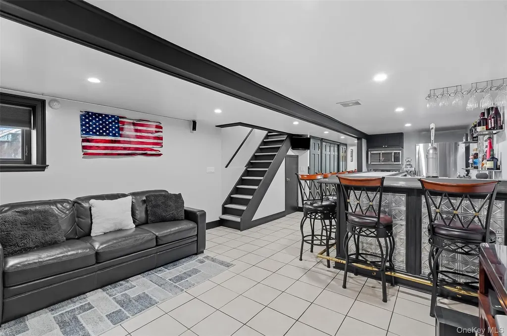 1444 Gillespie Avenue Bronx NY 10461