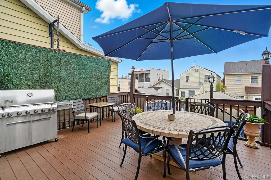 1444 Gillespie Avenue Bronx NY 10461