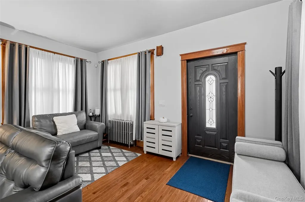 1444 Gillespie Avenue Bronx NY 10461