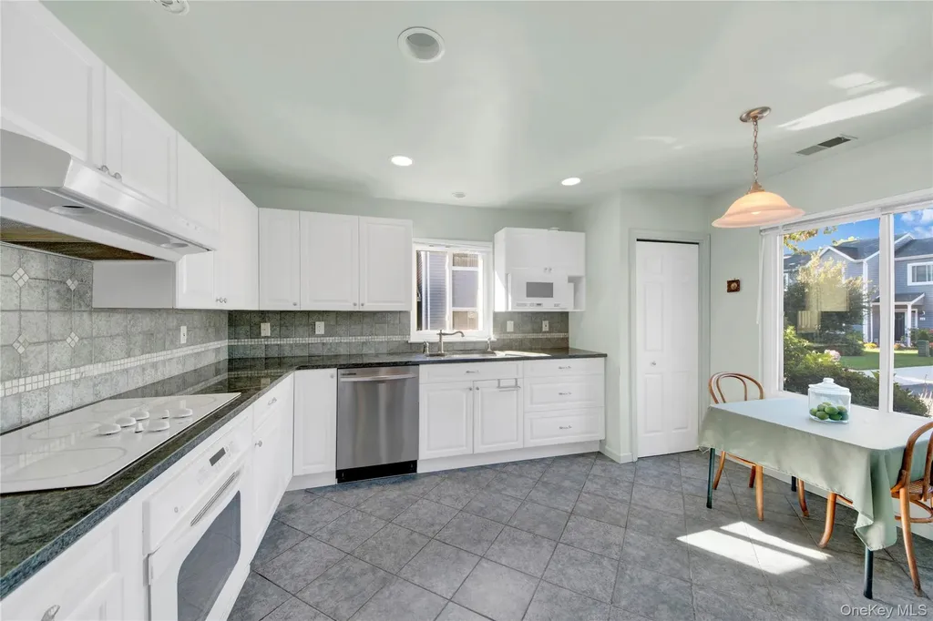 8 Hendrick Hills Peekskill NY 10566