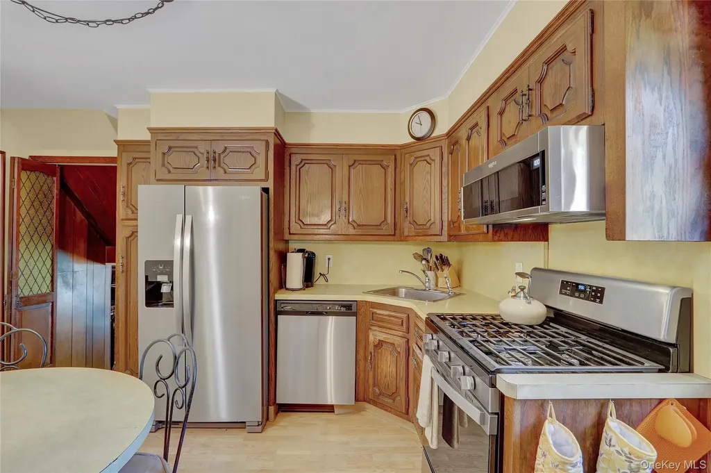 60 Elizabeth Drive Bethpage NY 11714