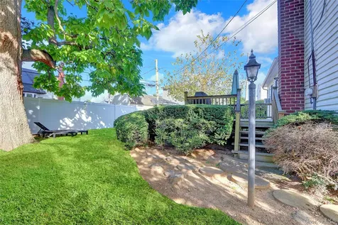 60 Elizabeth Drive Bethpage NY 11714