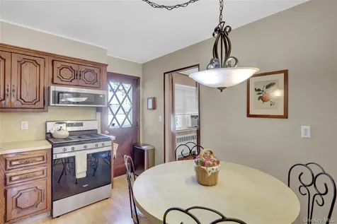 60 Elizabeth Drive Bethpage NY 11714