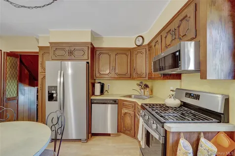 60 Elizabeth Drive Bethpage NY 11714