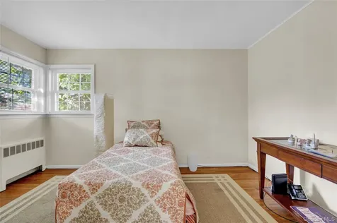 60 Elizabeth Drive Bethpage NY 11714