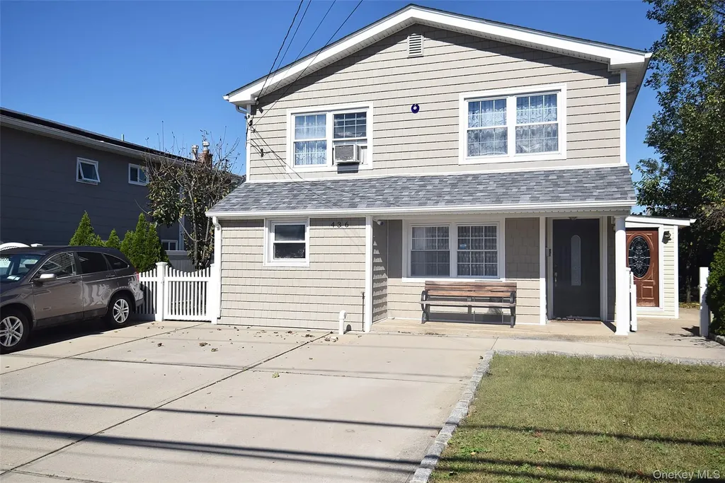 436 Herzel Boulevard West Babylon NY 11704