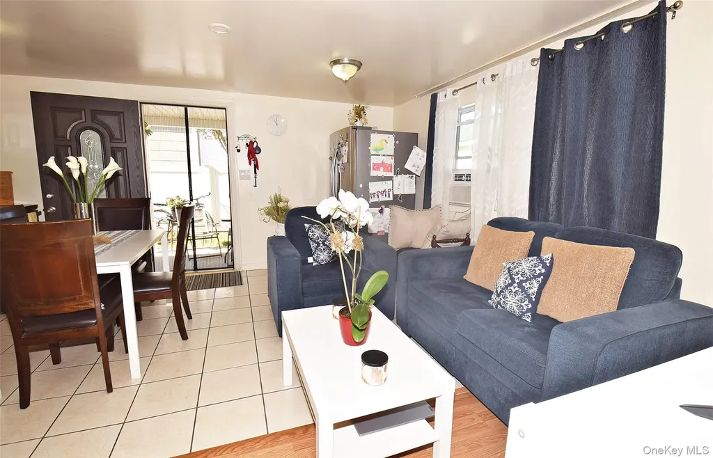 436 Herzel Boulevard West Babylon NY 11704