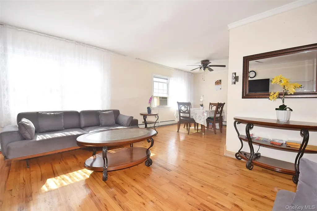 436 Herzel Boulevard West Babylon NY 11704