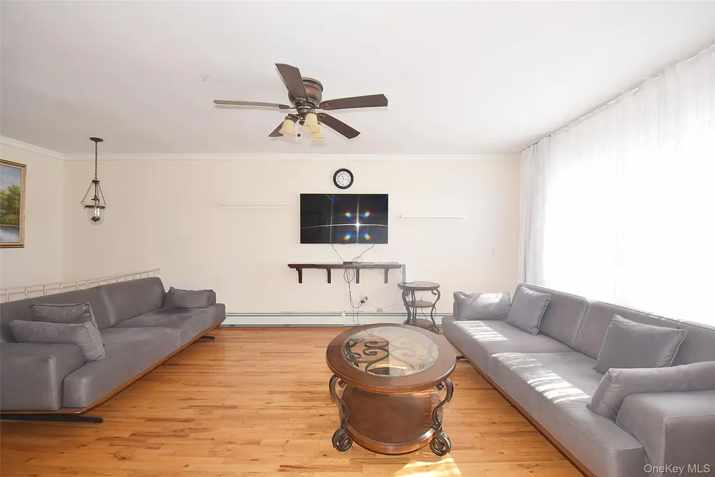 436 Herzel Boulevard West Babylon NY 11704