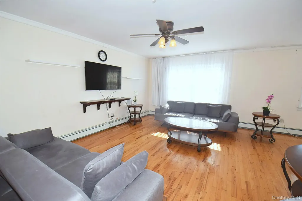 436 Herzel Boulevard West Babylon NY 11704