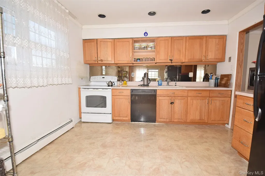 436 Herzel Boulevard West Babylon NY 11704