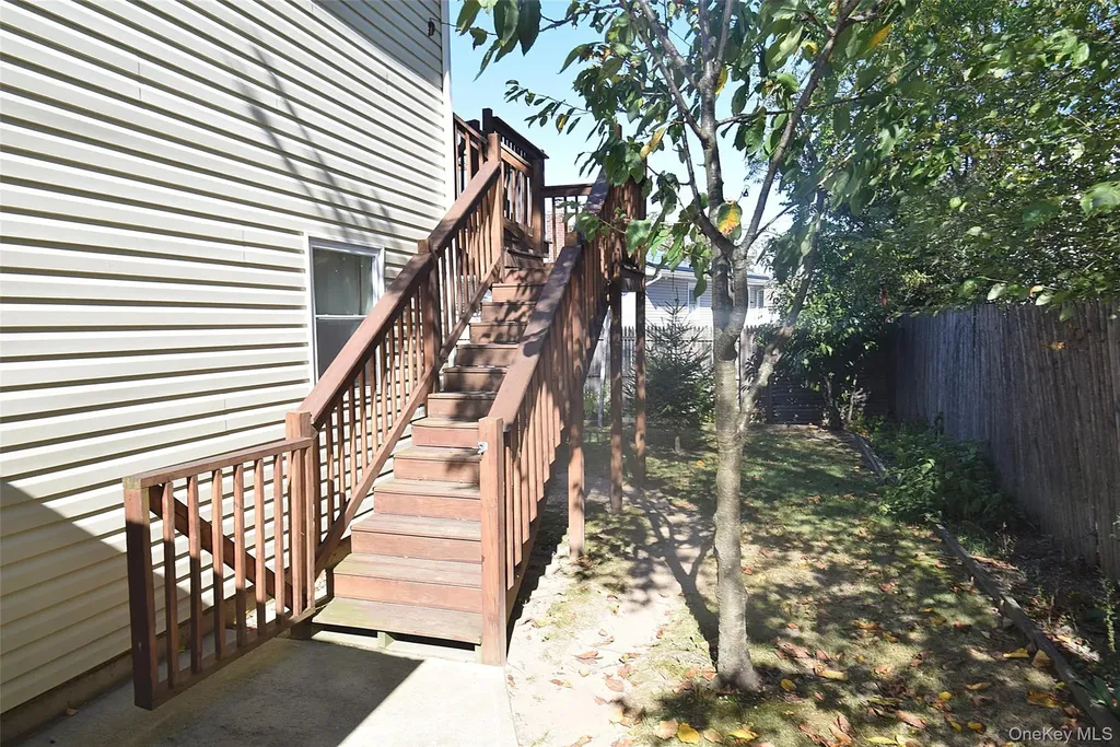 436 Herzel Boulevard West Babylon NY 11704