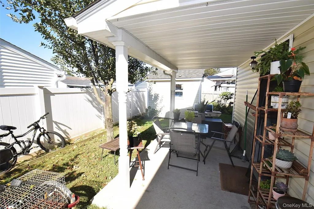 436 Herzel Boulevard West Babylon NY 11704