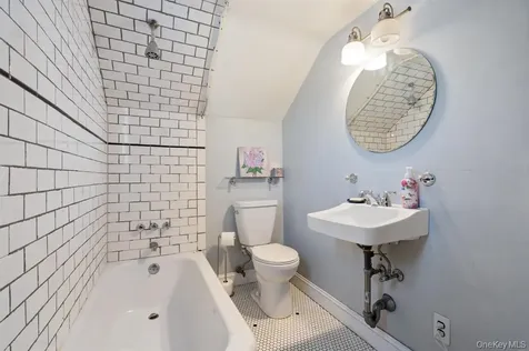 217-19 39th Avenue Bayside NY 11361