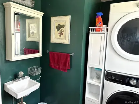 217-19 39th Avenue Bayside NY 11361