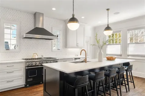 17 Linden Avenue Larchmont NY 10538