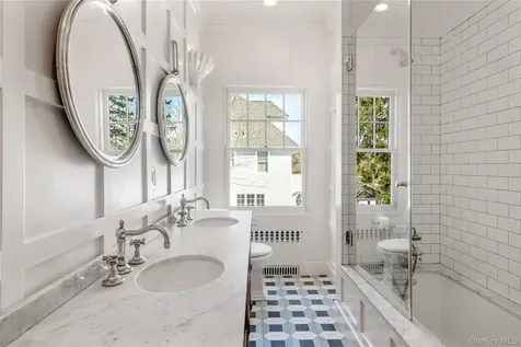 17 Linden Avenue Larchmont NY 10538