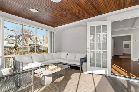 17 Linden Avenue Larchmont NY 10538