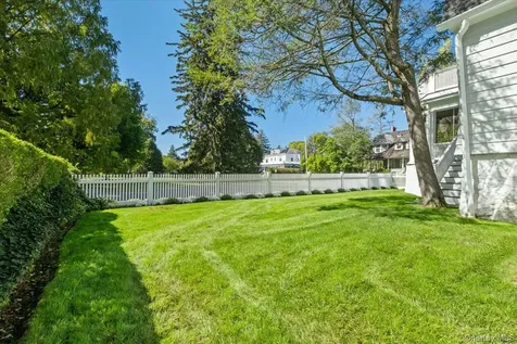 17 Linden Avenue Larchmont NY 10538