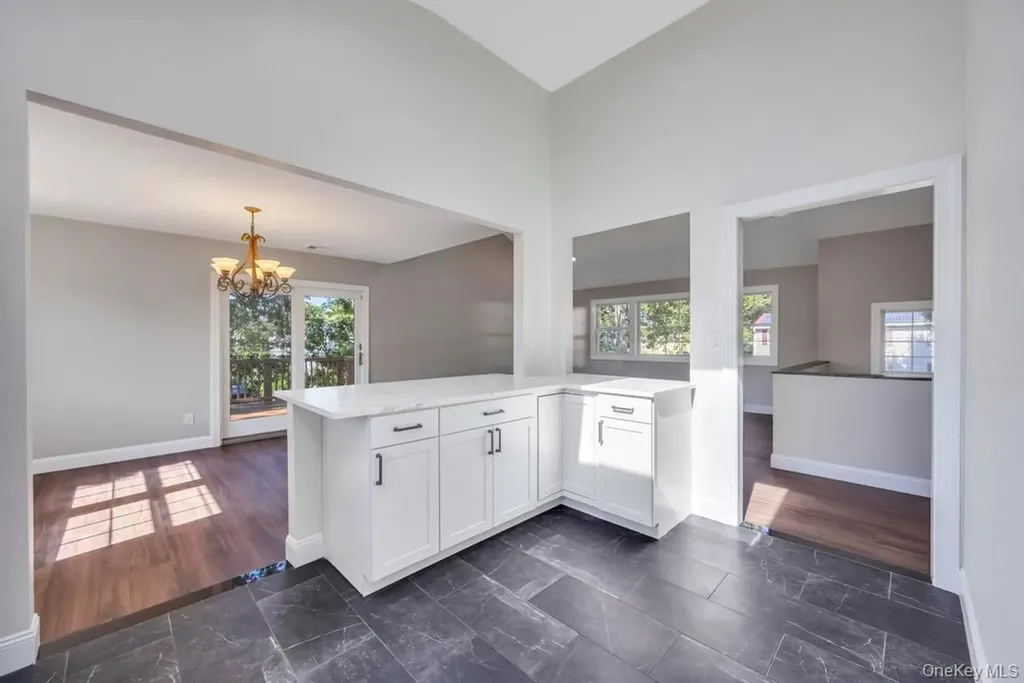 2 Pearl Place Greenlawn NY 11740