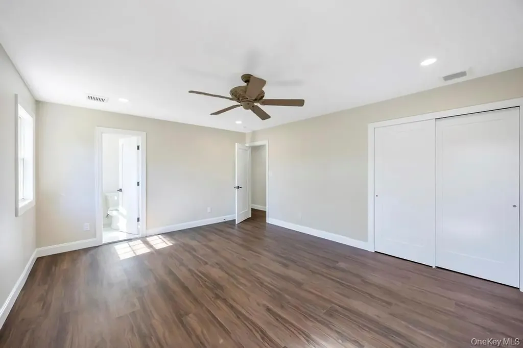 2 Pearl Place Greenlawn NY 11740