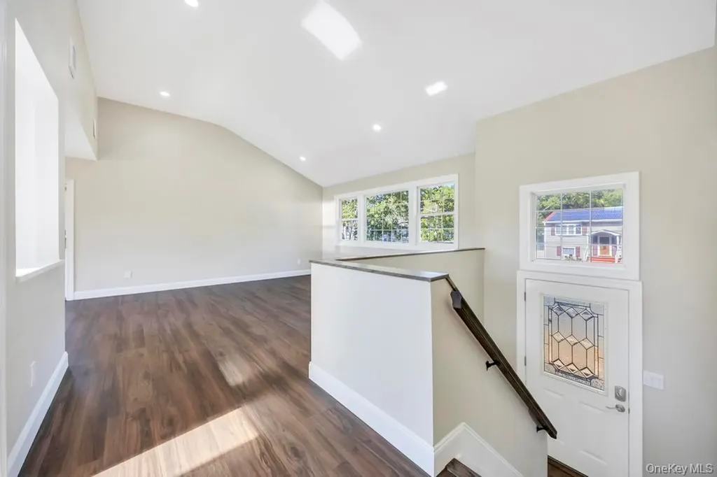 2 Pearl Place Greenlawn NY 11740