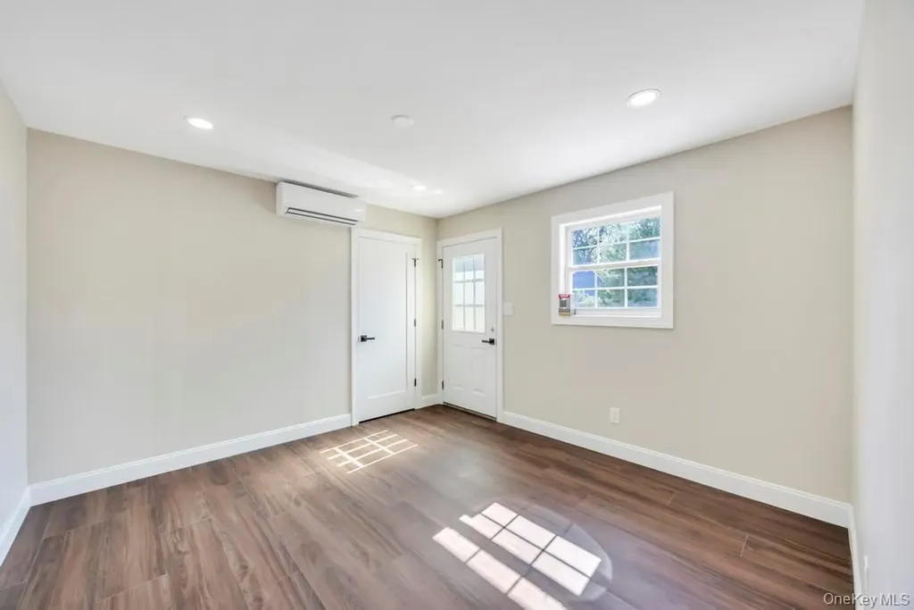 2 Pearl Place Greenlawn NY 11740