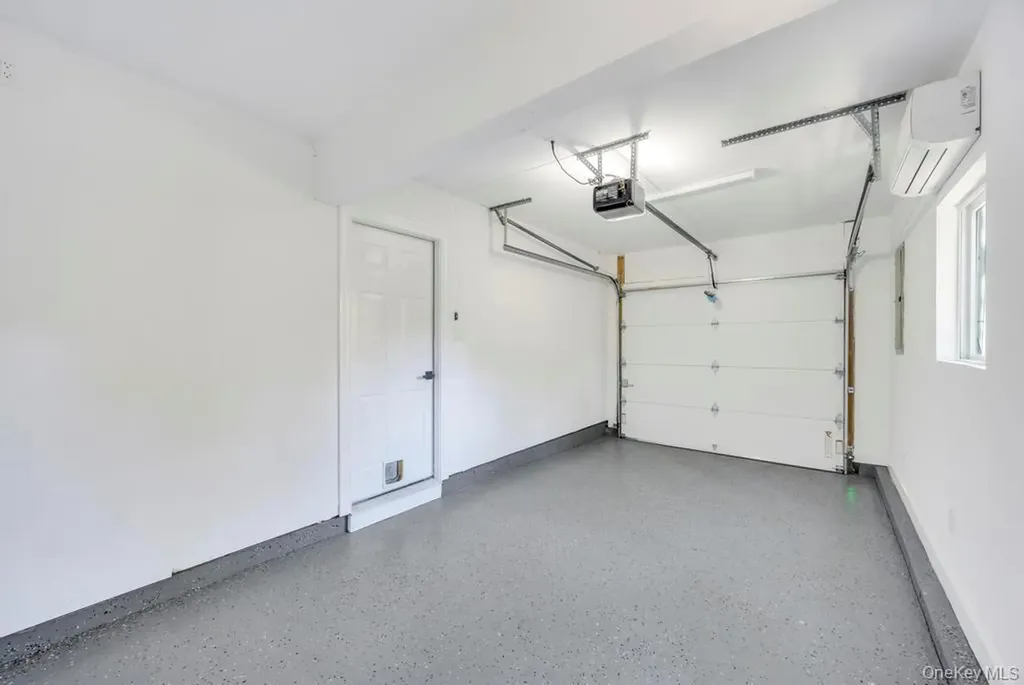 2 Pearl Place Greenlawn NY 11740