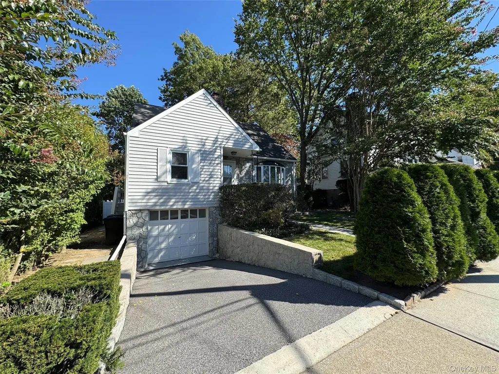 39 Wright Place Scarsdale NY 10583