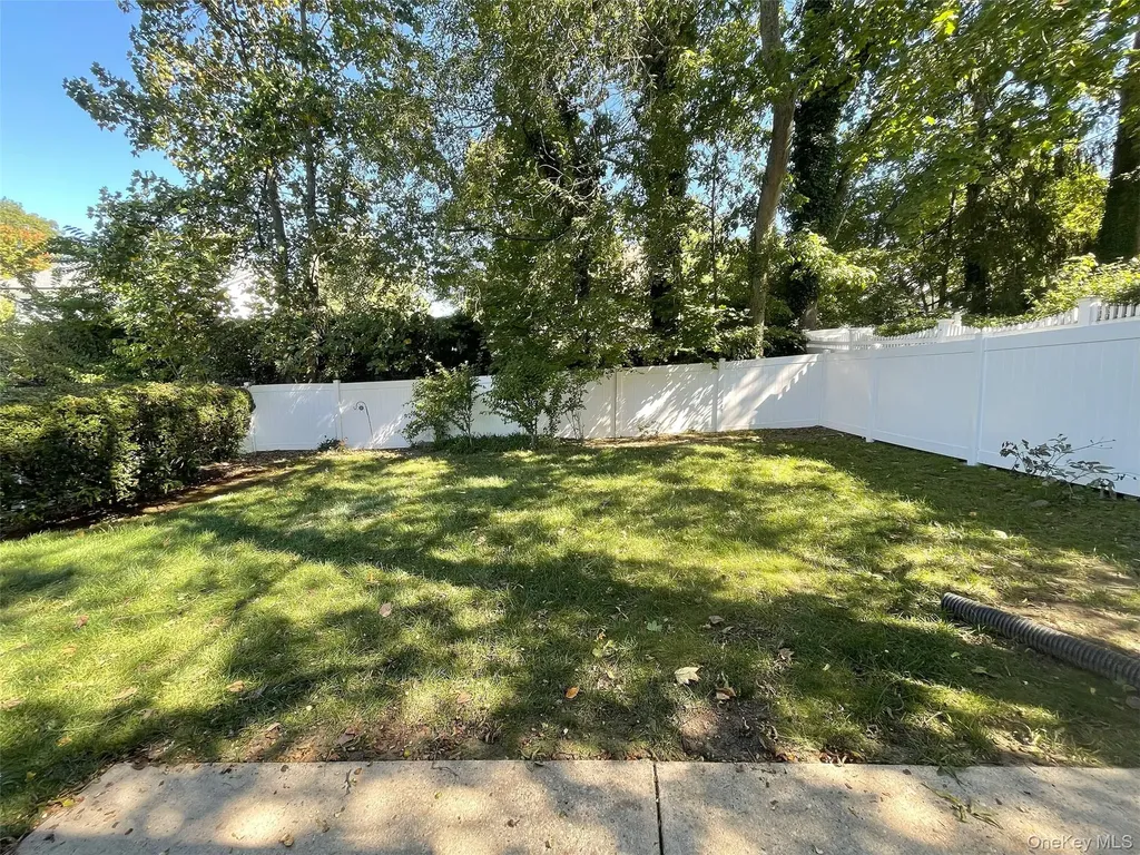 39 Wright Place Scarsdale NY 10583