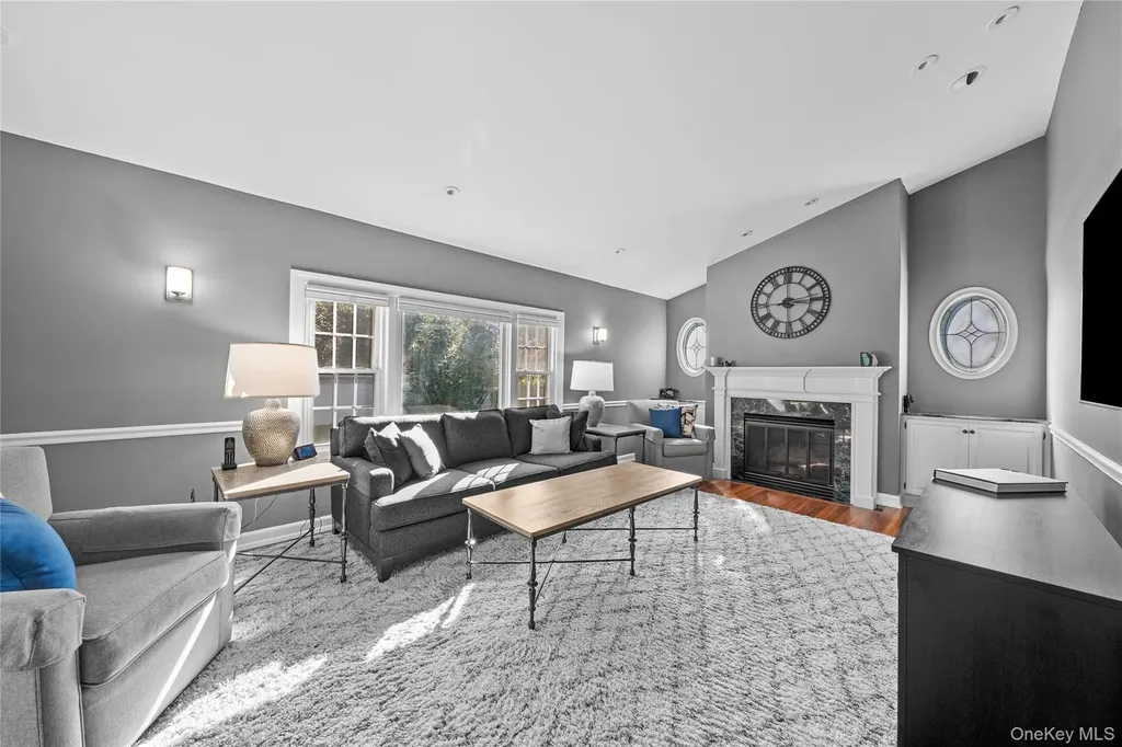 156 Cabot Road Massapequa NY 11758